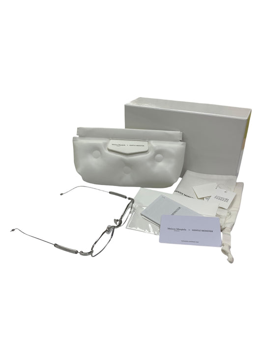 ジェントルモンスター x Maison Margiela MM218 02 メガネ シルバー / クリア メタル フルリム アングルド・オーバルシェイプ ITTHCZPB06LE