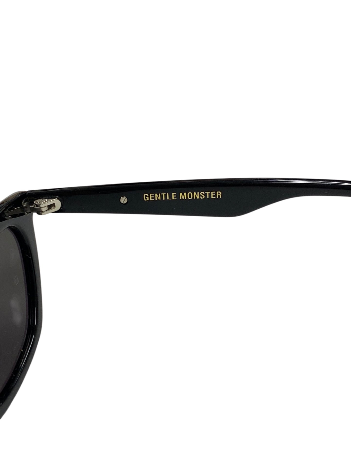 ジェントルモンスター LOTI サングラス ブラック セルフレーム フルリム ウェリントン ITOZVQ2VBVG2