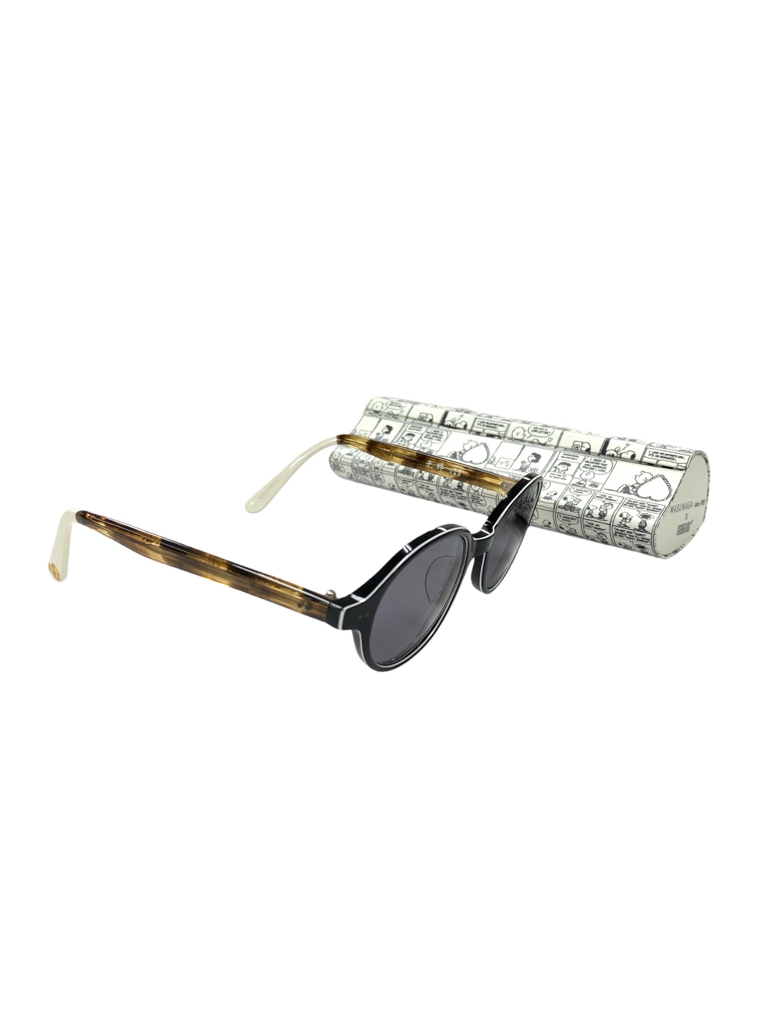 増永眼鏡 眼鏡 ブラック  PEANUT コラボレーション 光輝023 ITFABEN0LEE4 増永眼鏡 眼鏡 ブラック PEANUT コラボレーション 光輝023 | 中古